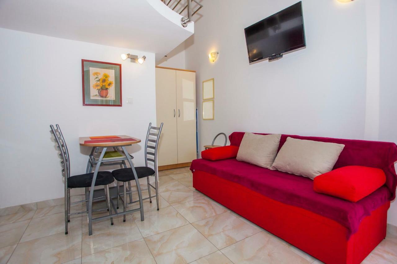 Lara Apartment